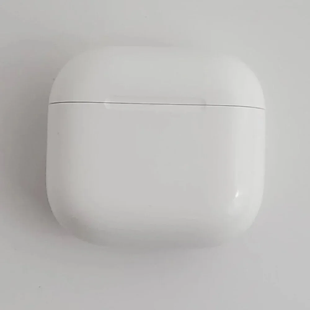 ORIGINAL APPLE AIRPODS PRO 2 GENERATION-ONLY MagSafe CHARGING CASE SERIE A2968